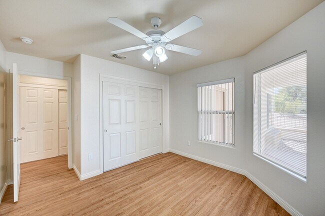 Building Photo - Charming 2 Bedroom, Single-Story Home in S...