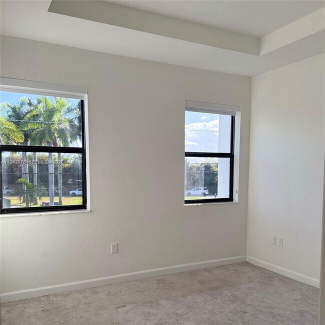 Building Photo - 13370 SW 287th Ter