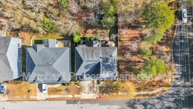 Building Photo - 4 Woodland Chase Ct