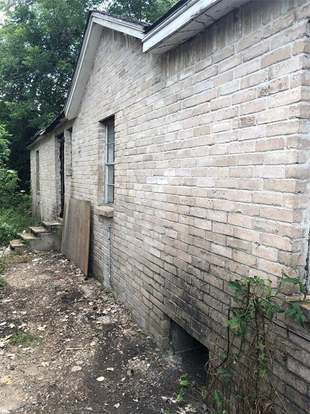Building Photo - 6908 Larkstone St
