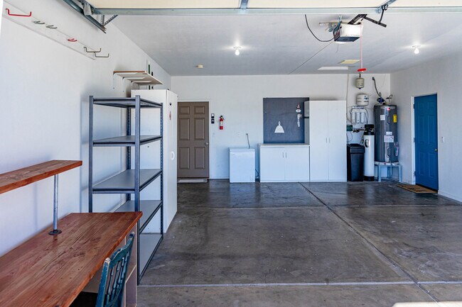 Building Photo - 820 Avalon Ave