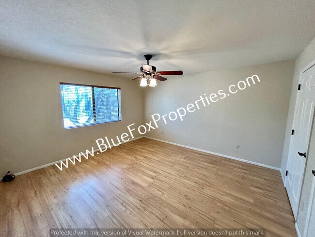 Building Photo - 4340 E Cerrada Del Charro