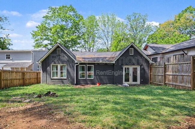 Building Photo - 1326 Blvd Lorraine SW