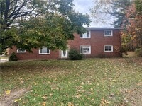 Building Photo - 476 Graham Rd