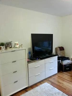 Building Photo - 317 W 29th St