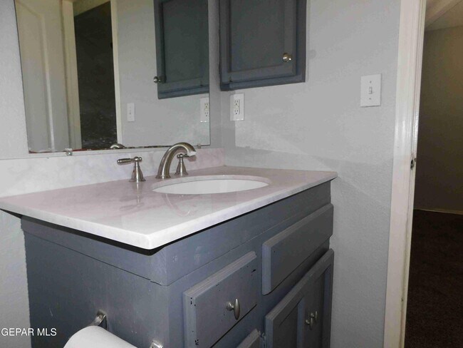 Building Photo - 8609 Pilgrimage Cir