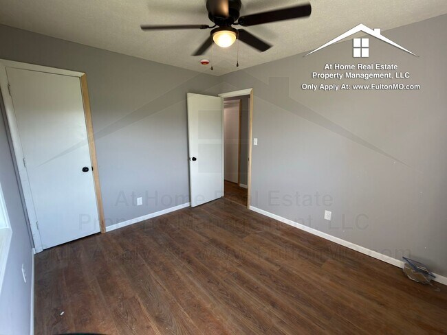 Building Photo - 607 Crestwood Dr