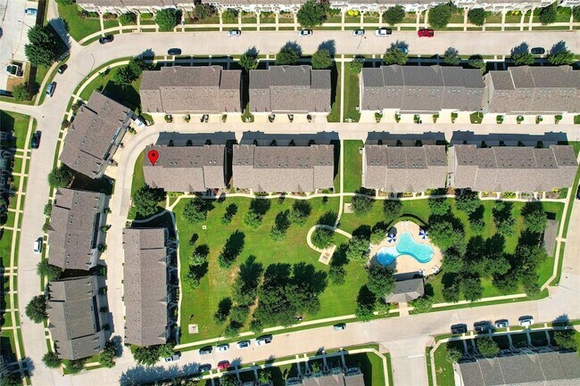 Building Photo - 6900 Carrington Ln