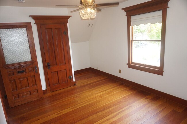 Building Photo - Stunning Historical Home in Old Towne Orange Near Chapman University