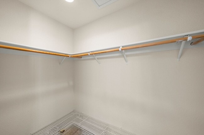 Building Photo - 3916 Promenade Way