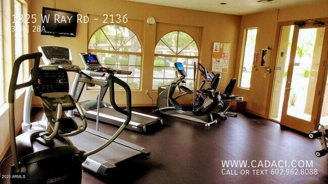 Building Photo - 1825 W Ray Rd