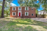 Building Photo - 3805 Creswell Ave