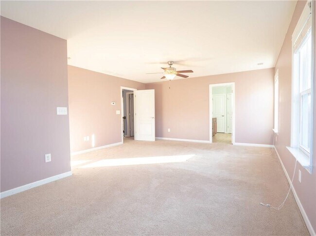 Building Photo - 4550 Farmstead Dr