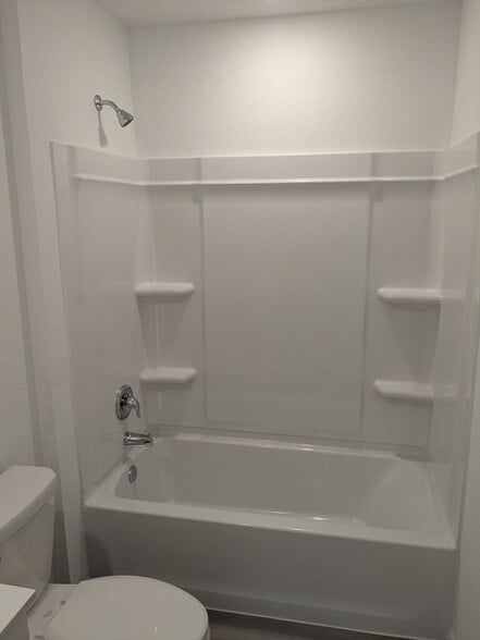 Building Photo - 400 Park Ave