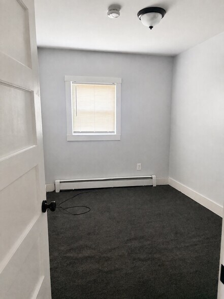 Building Photo - 142 Leighton St