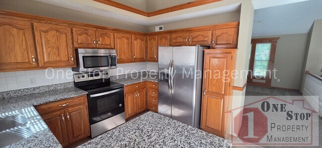 Building Photo - 4 Bedroom, 2.5 Bathroom home in Belton!
