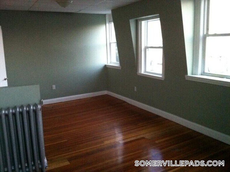 Building Photo - 358 Broadway