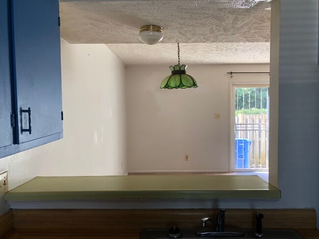 Building Photo - 421 Cumbrian Ct