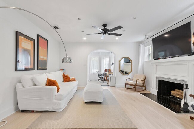 Building Photo - 101 NE 47th St