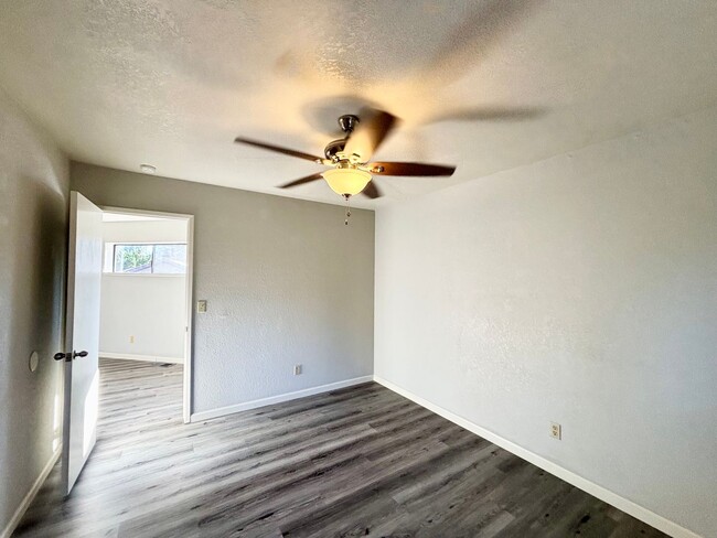 Building Photo - N. Merced: $2279 4 bedroom 2.5 bath home n...