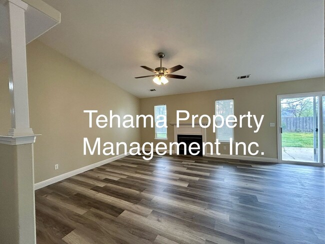 Building Photo - Updated 3 bedroom 2 bathroom in Cottonwood...