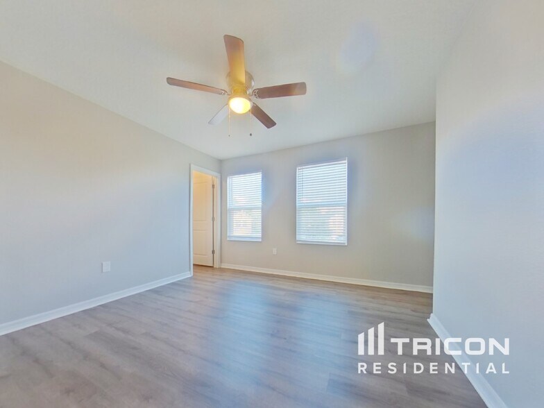 Building Photo - 6517 Domenico Ct