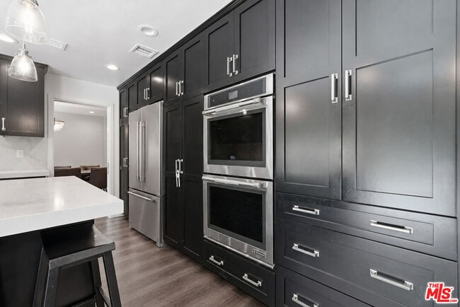 Building Photo - 5516 Bluebell Ave