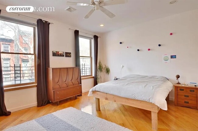 Building Photo - 54 Wyckoff St