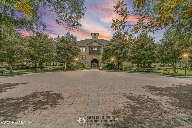 Building Photo - 955 Registry Blvd