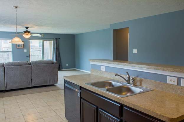 Building Photo - 18703 Brown Redbud Ct
