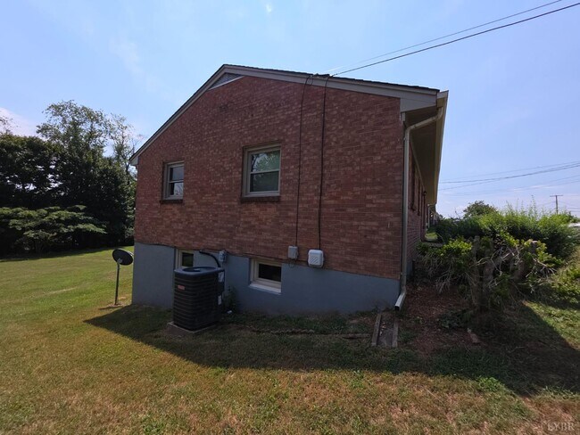 Building Photo - 5930 Edgewood Ave