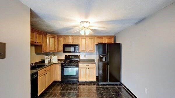 Building Photo - 18 Kenmar Dr