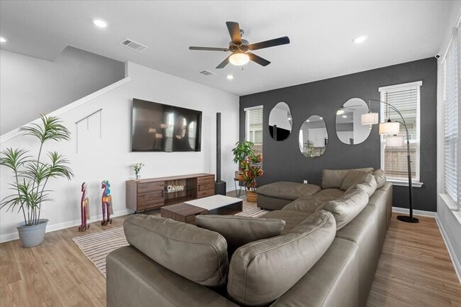 Building Photo - 2120 Alice Jay Wy