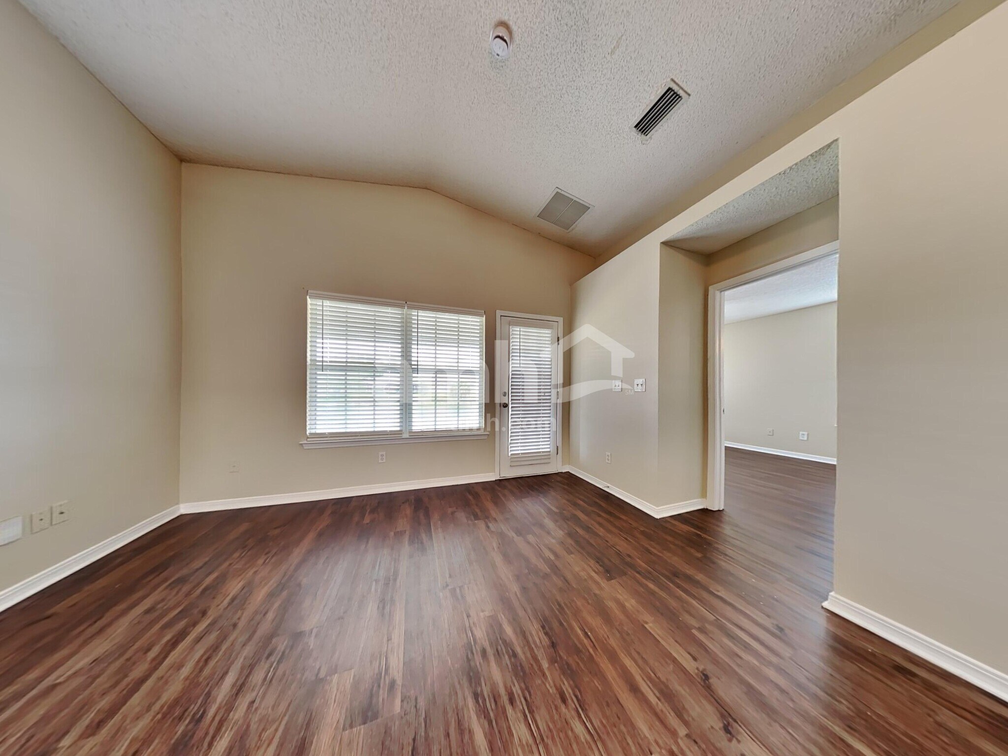 Building Photo - 6291 Ironside Dr N