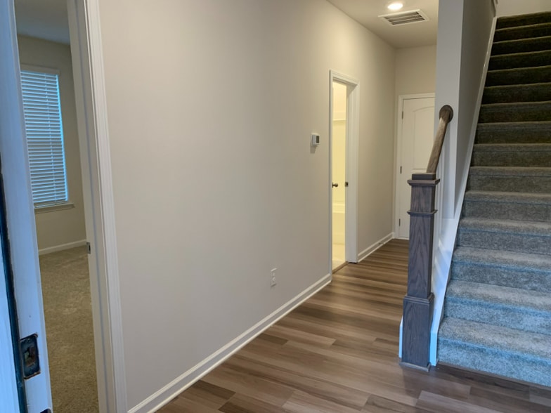 Building Photo - 12031Remarque Hill Rd