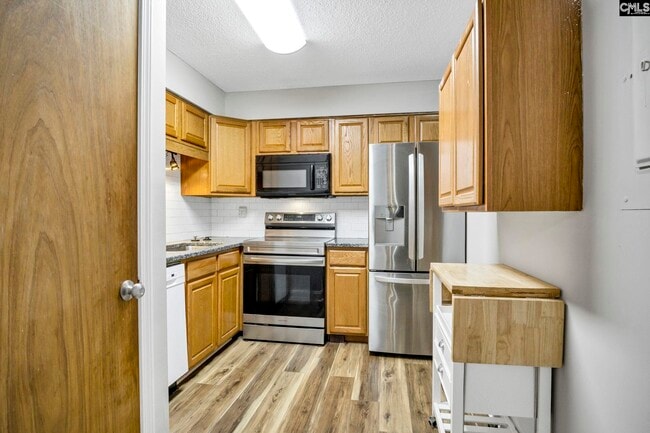 Building Photo - 1825 St Julian Pl