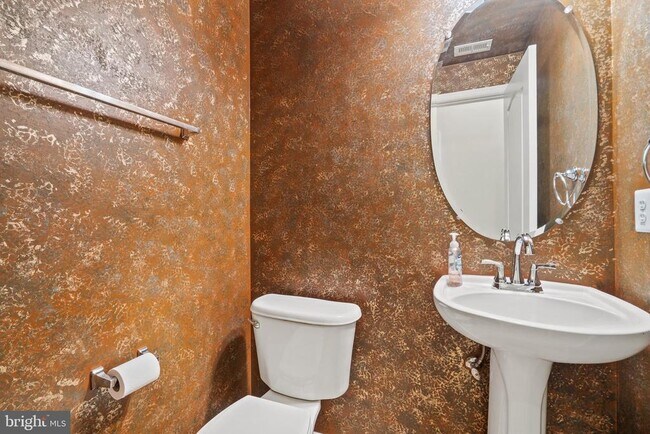 Building Photo - 4505 Henley Pl