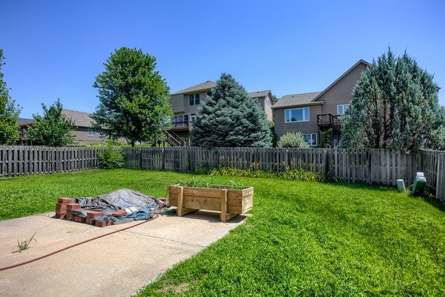 Building Photo - Must See 3 Bedroom In Bellevue!!