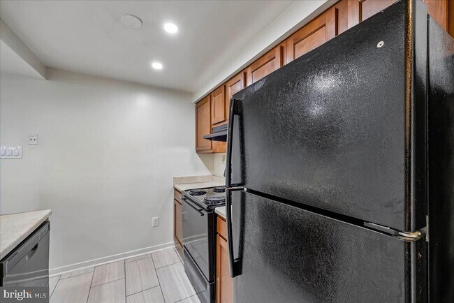 Building Photo - 9793 Hellingly Pl