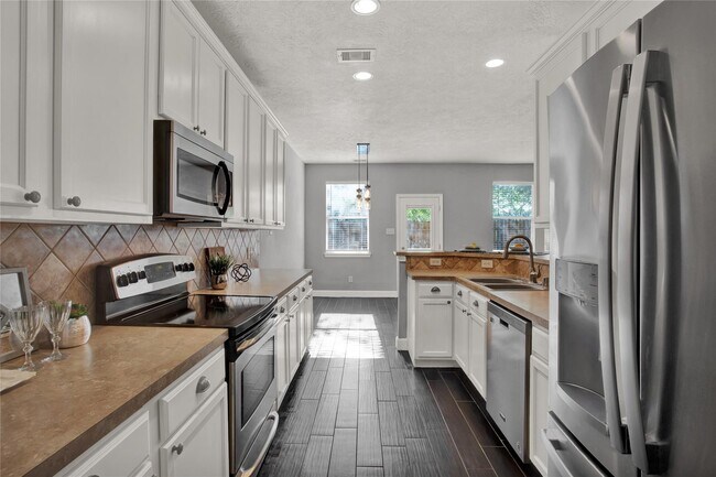 Building Photo - 326 Brandy Ridge Ln