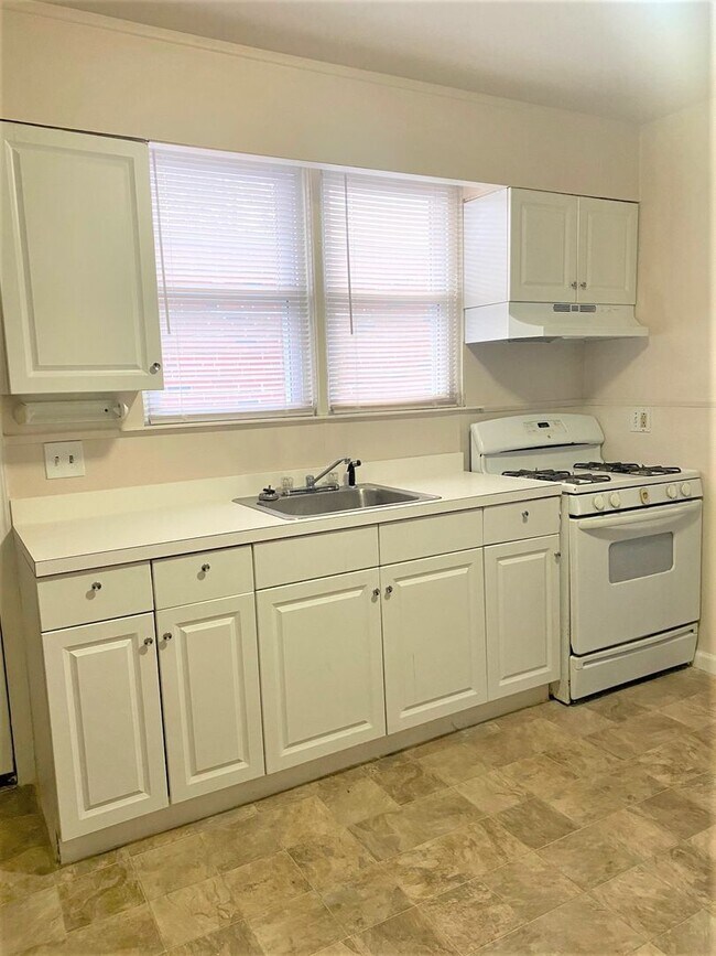 Building Photo - House for Rent in Folsom