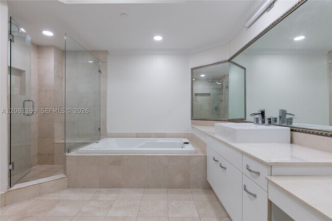 Building Photo - 21150 Point LPH 2902