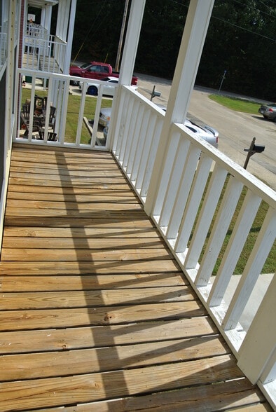 Building Photo - 110 David Keith Ln