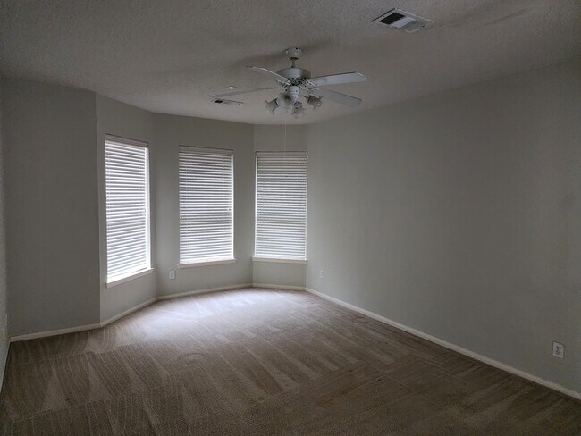 Building Photo - 5518 Morgan Park Ln