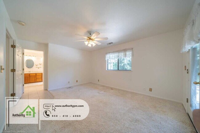 Building Photo - 2832 Howard Dr