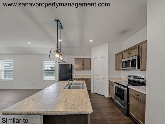 Building Photo - Spacious 4-Bedroom Home for Rent – 400 Wilson Way, Denton, TX