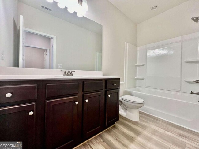 Building Photo - 1612 Dover Creek Ln