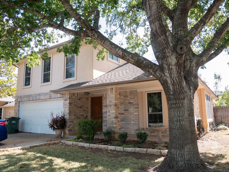 Primary Photo - 507 Eaglecreek Dr