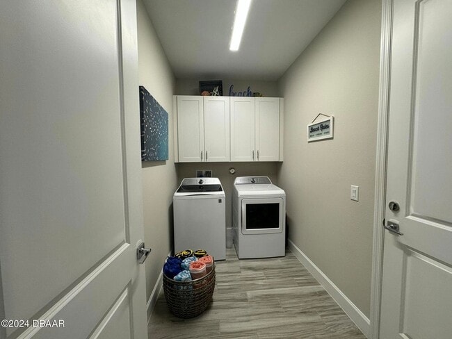 Building Photo - 903 Coral Reef Way