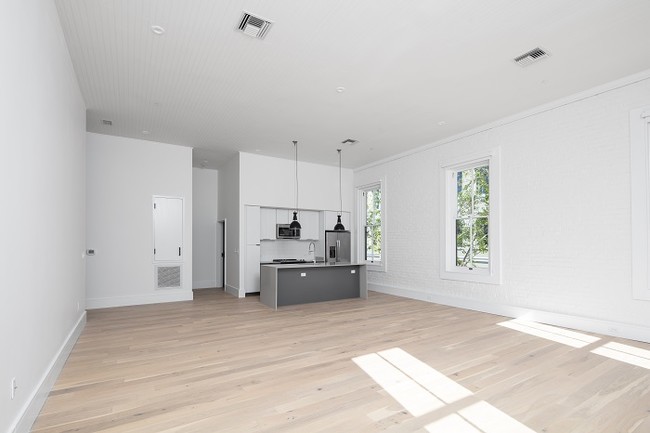 Floorplan - Auction House Apartments